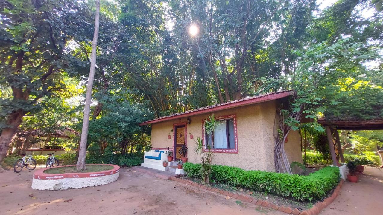 Bandhavgarh Jungle Lodge Tāla Exterior foto