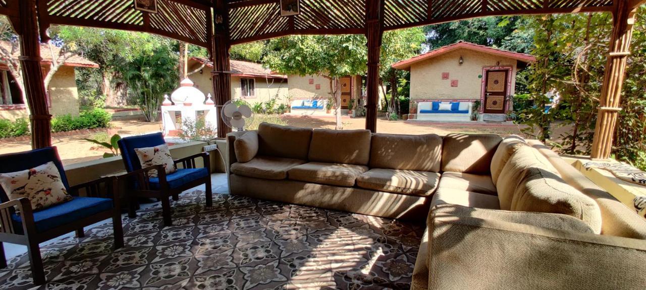 Bandhavgarh Jungle Lodge Tāla Exterior foto