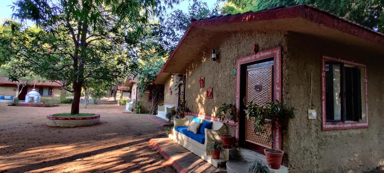 Bandhavgarh Jungle Lodge Tāla Exterior foto