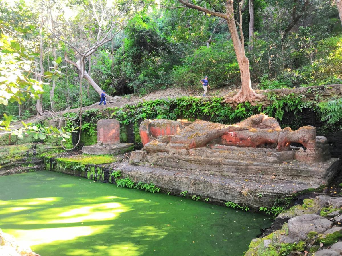 Bandhavgarh Jungle Lodge Tāla Exterior foto
