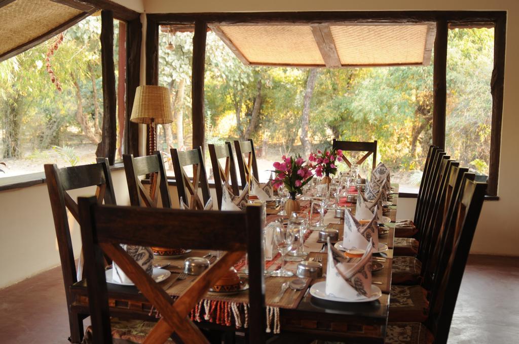 Bandhavgarh Jungle Lodge Tāla Exterior foto